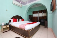 OYO Hotel Rupashi Bangla