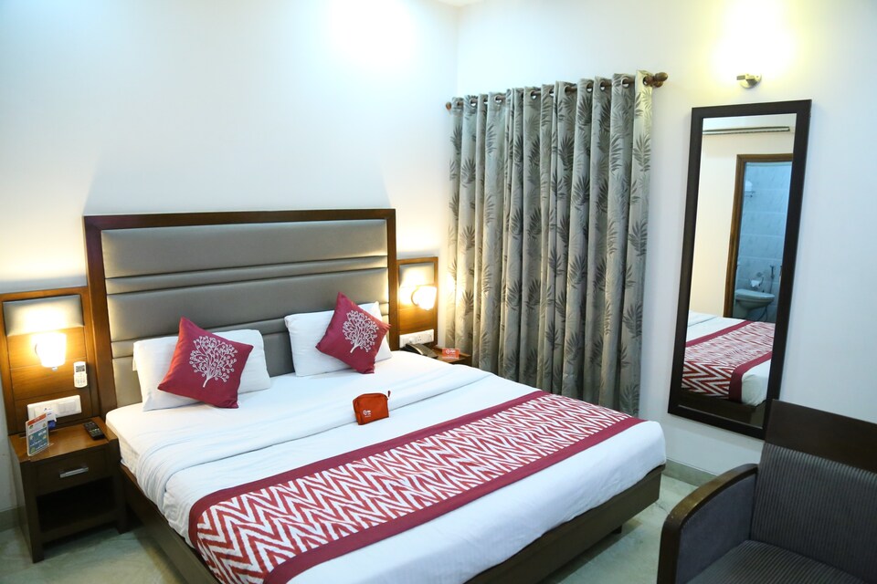 OYO Rooms 025 Sector 27 Chandigarh, Madhya Marg Chandigarh, Chandigarh