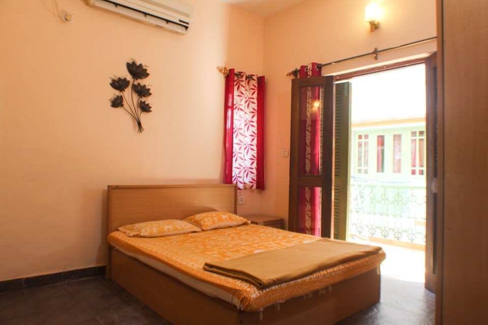 OYO 7068 StayOut Smiley Holidays - Las casitas, Calangute Goa, Goa