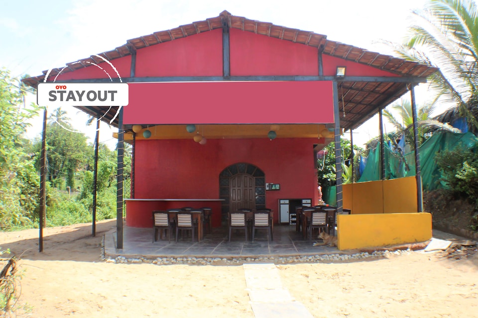 OYO 7081 StayOut Bella Vista, Calangute Goa, Goa