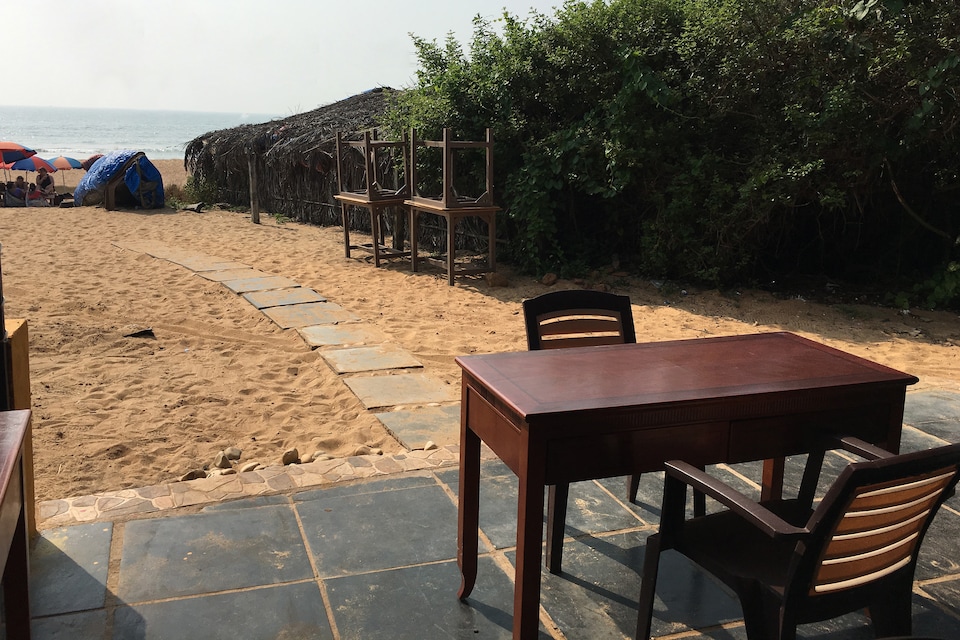 OYO 7081 StayOut Bella Vista, Calangute Goa, Goa