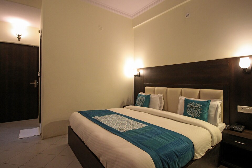 OYO 7097 Pearl International, Agra Fort, Agra