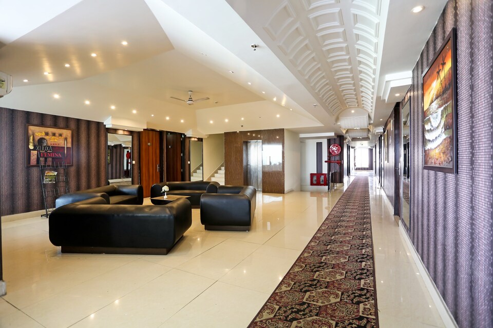OYO 7107 The Solitaire, Rispana Pul Dehradun, Dehradun