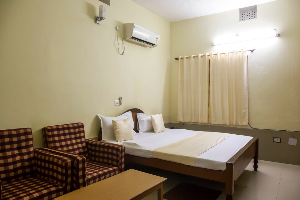 OYO 7117 Hotel Radhika Resort, Railway Station Bhubneshwar, Bhubaneswar