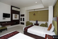 OYO Hotel Bhairavee Near The Pavillion