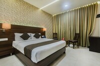 OYO Solitaire Residency