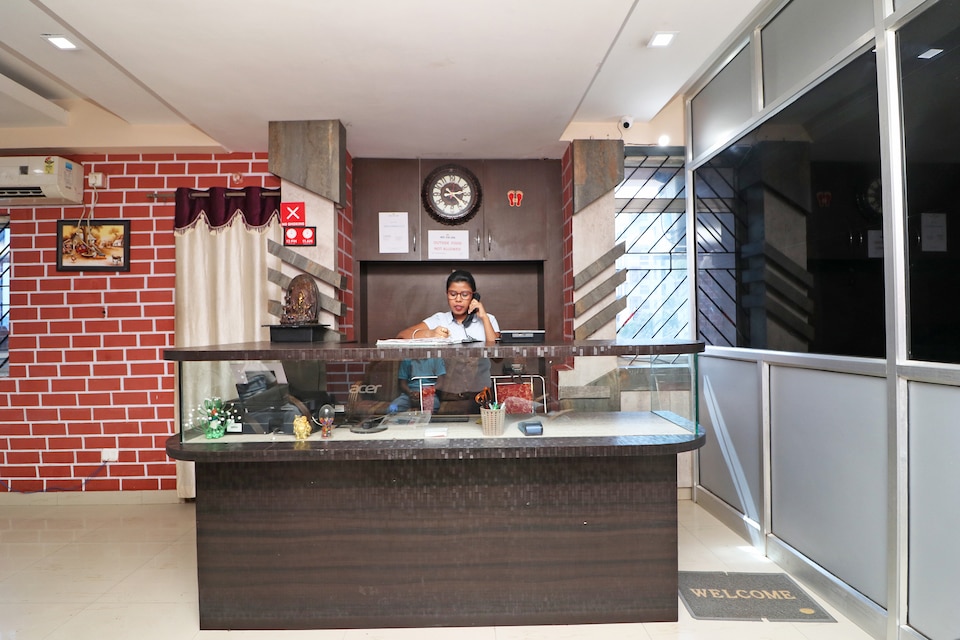 OYO Flagship Hotel Star Lotus, Harmu, Ranchi