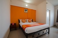 OYO Hotel Hmr Royal Inn