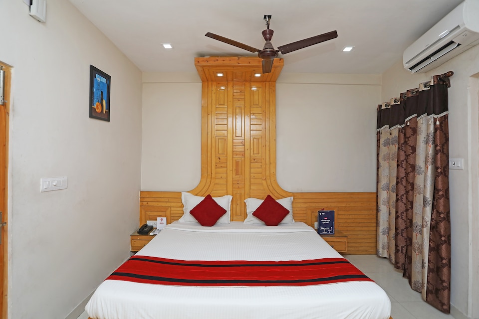 Hotel O South Inn, Gariahat Kolkata, कोलकाता