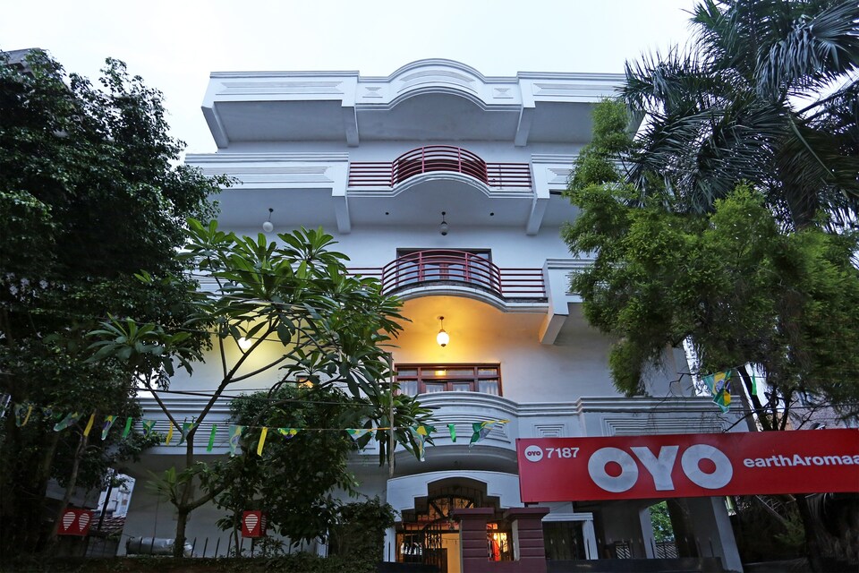 Collection O 7187 Earth Aromaa, Salt Lake Kolkata, Kolkata