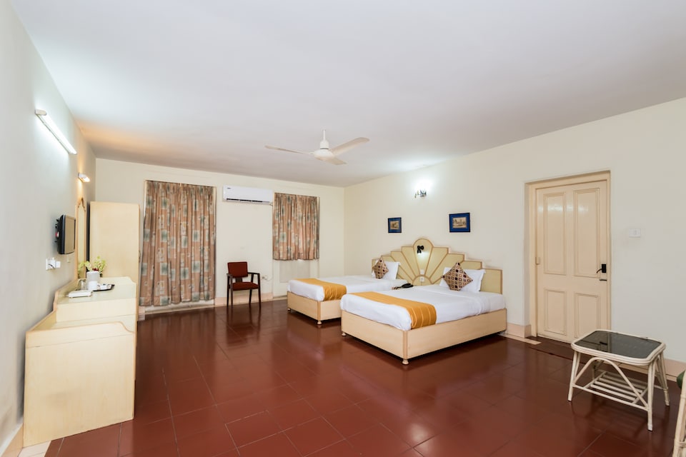 OYO 7222 चौधरी का अनुमान, Bhawanipore Kolkata, कोलकाता