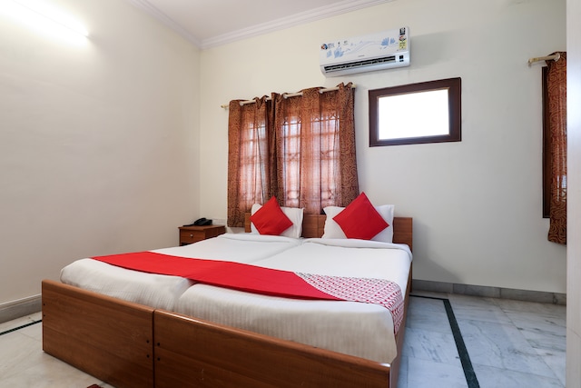OYO Valley View Apartments Near Birla Mandir