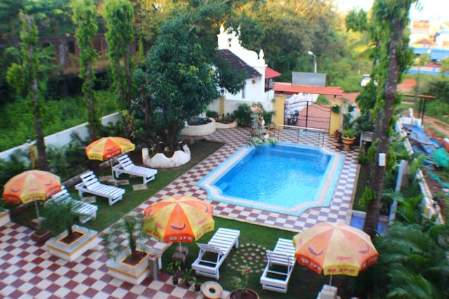OYO Sky Light Royal Stay Near Candolim Beach