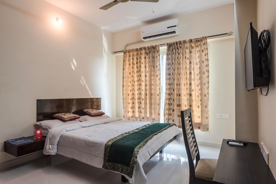 OYO 7305 Kandivali, Mumbai BCEC, Mumbai