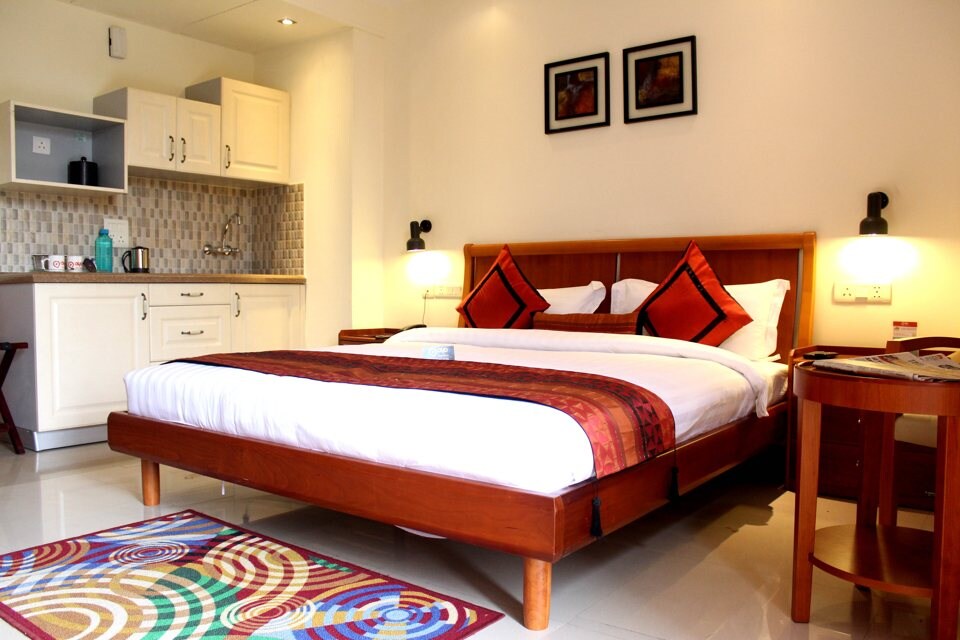 OYO Premium 055 Noida Sector 51, Noida City, Noida