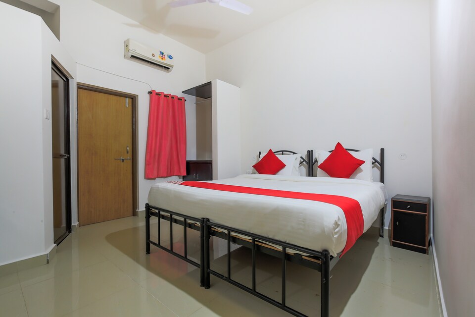 OYO 7315 Emerald Guest House, Anjuna Vagator Goa, Goa
