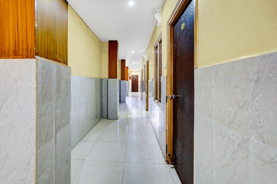 Super Hotel O Tirupati Bus Station Formerly Aadrustam Residency, Transit Tirupati, Tirupati