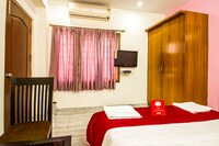 OYO Jubilee Hills Near Alcazar Mall