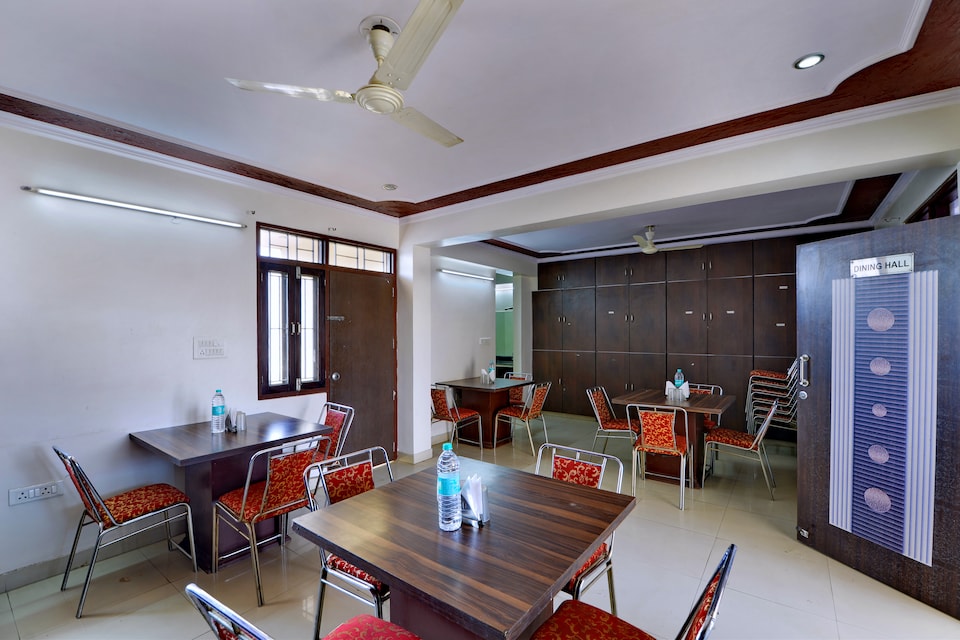 OYO 352 Hotel DRS 8586 Haveli, Jaipur Airport, Jaipur