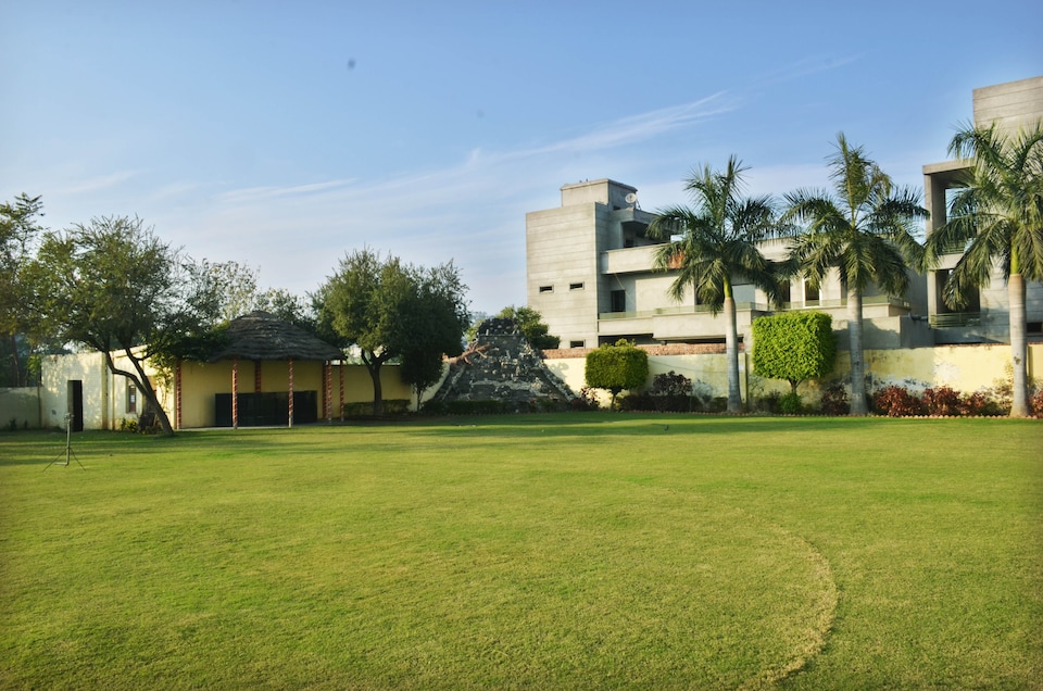 OYO 7327 Magnet Resorts, Ferozepur Road Ludhiana, Ludhiana