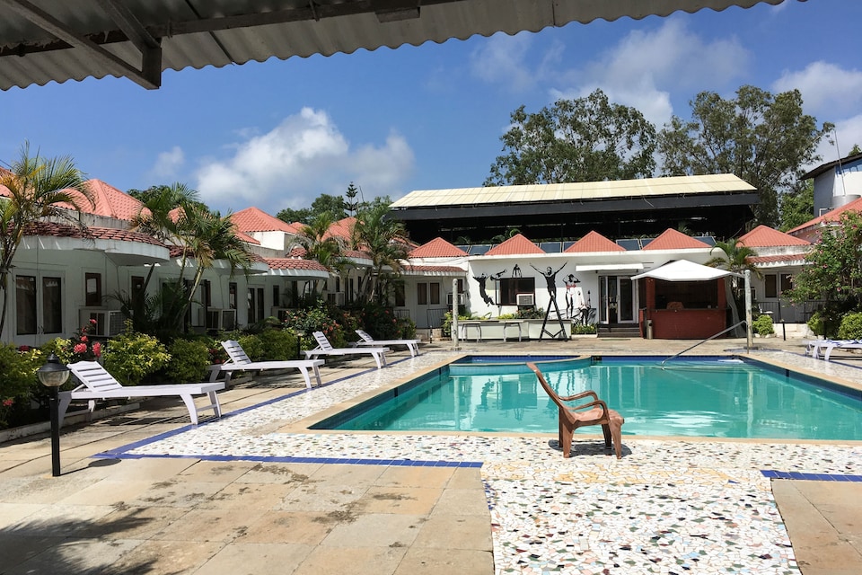 OYO Flushing Meadows Near Anjuna Beach, Anjuna Vagator Goa, Goa