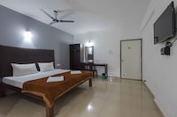 OYO Palms Resort Near Calangute Beach