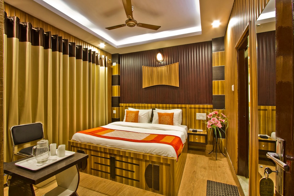 OYO 7338 Bus Stand, Dharamshala, Dharamshala