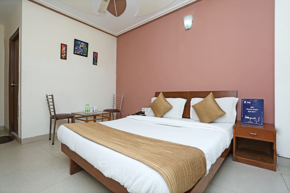 OYO Alto Inn, Airport Delhi, Delhi Transit