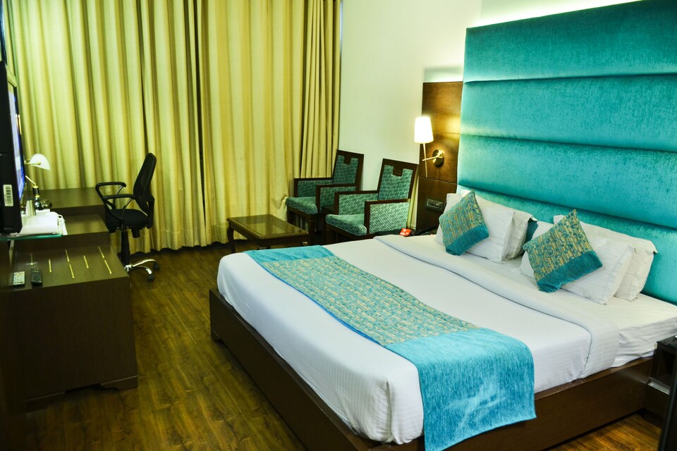 OYO 7356 Hotel Majestic, Mohali, Mohali