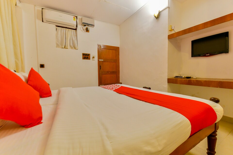 OYO Hotel 7384 Rossitta Wood Castle, Angamaly Kochi, Kochi