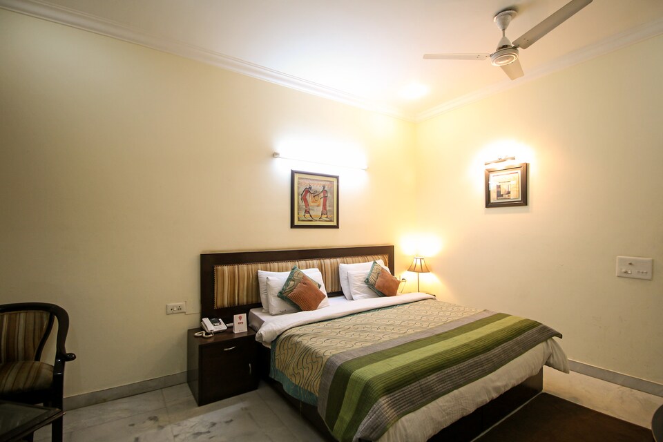 OYO 7427 Ess Kay Ess Villa, Golf Course Road, गुड़गांव