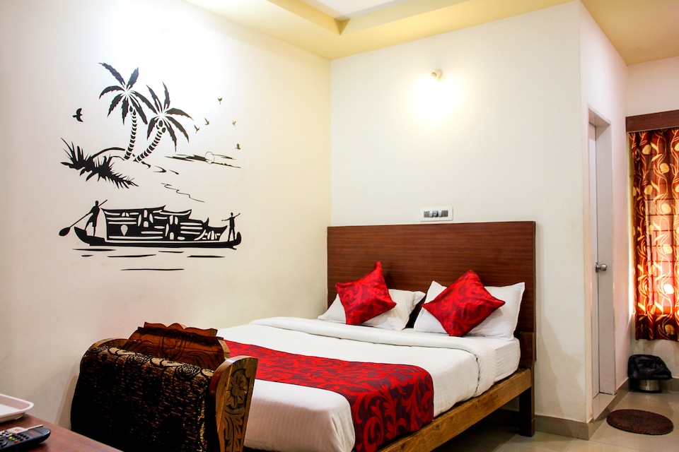 OYO 7432 Hotel Prestige, Madikeri, Coorg