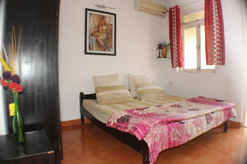 OYO Palmarinha Near Calangute Beach, Calangute Goa, Goa