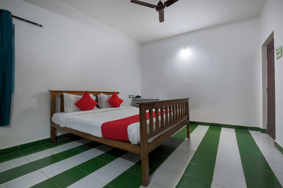 OYO 7476 Braganza गेस्ट हाउस, Baga Goa, गोवा