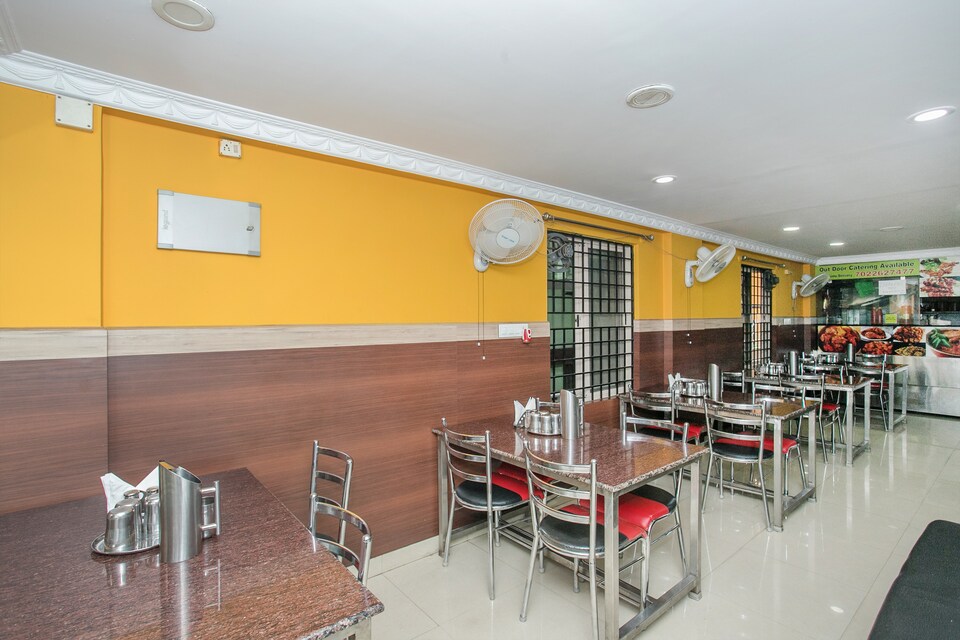 OYO 7480 Garden Green Deluxe 2, BTM Madiwala Bangalore, Bangalore