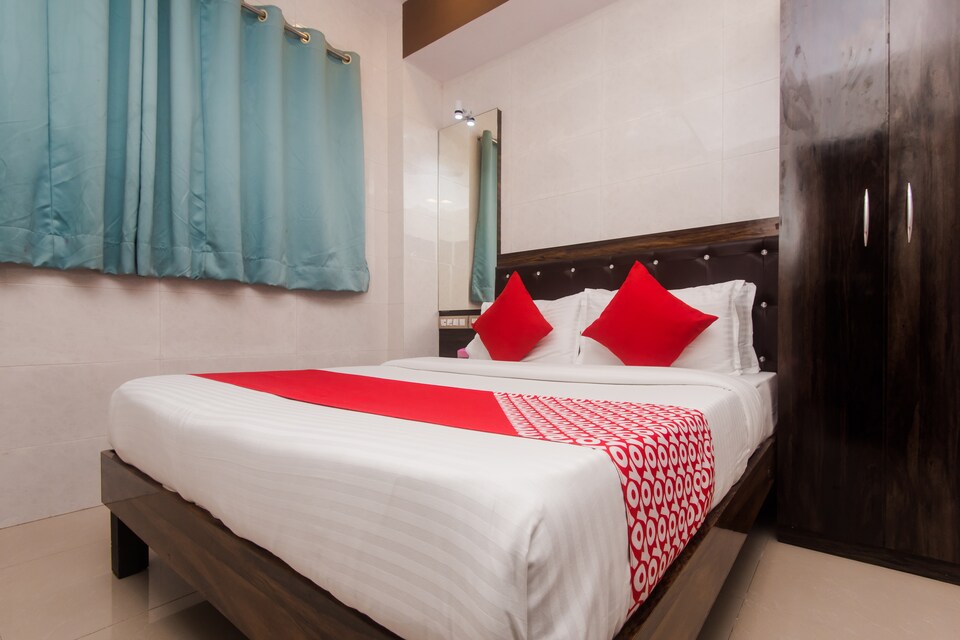 OYO 7481 Hotel Plaza, Mumbai Central-Byculla, Mumbai
