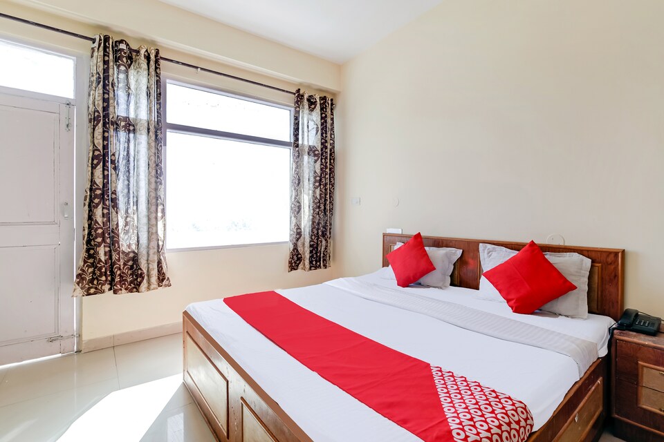 OYO 7483 Hotel Modgil, New Shimla, Shimla