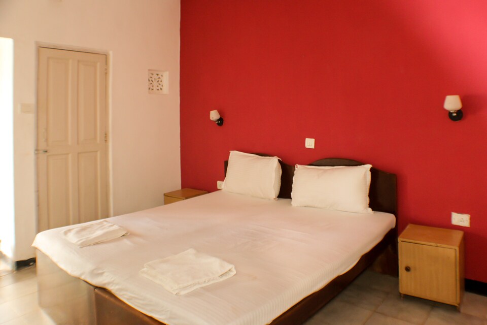 OYO 7489 StayOut Ave Maria, Candolim Goa, Goa