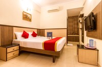 OYO 1098 CO Hotel