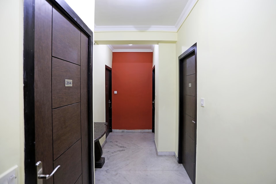 OYO 15258 Hotel Arya International, Bhawanipore Kolkata, Kolkata