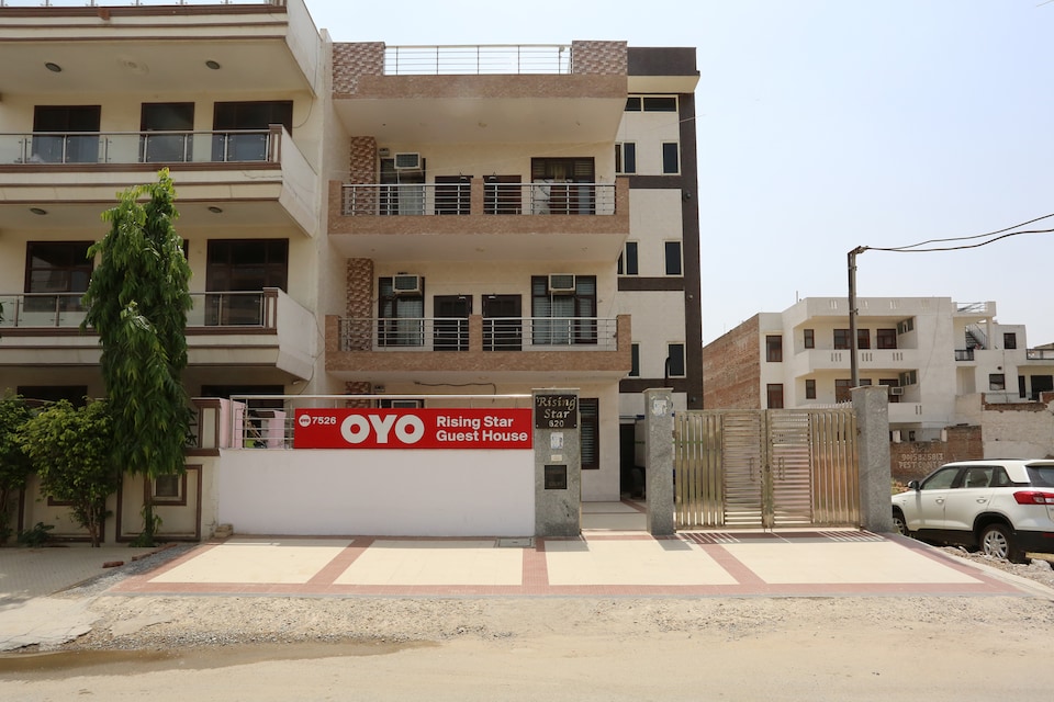 OYO 7526  Rising Star Sec 45, HUDA CENTRE 1, Gurgaon