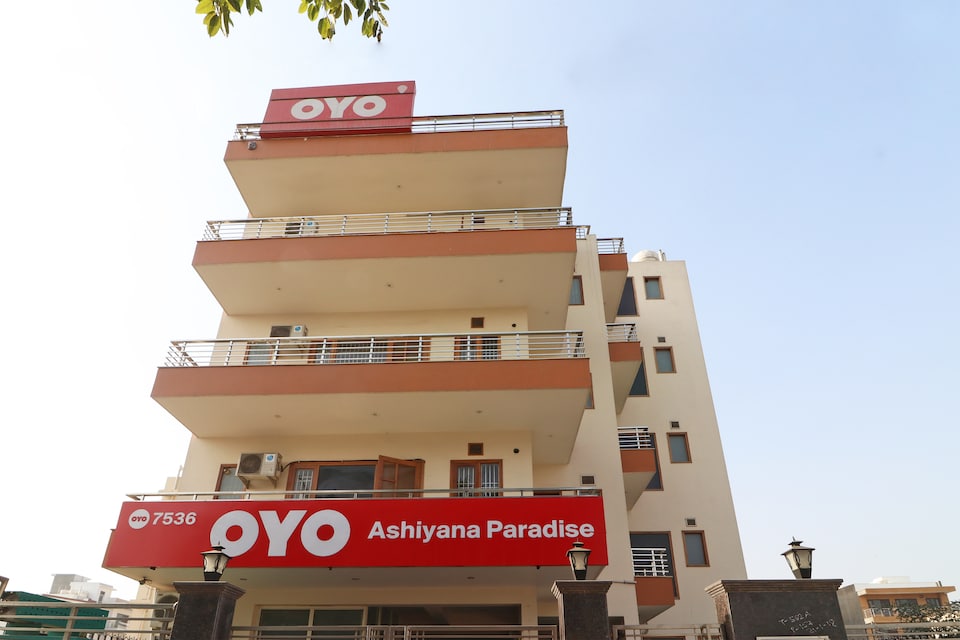 Hotel O Loginn Stays, Medanta, Gurgaon