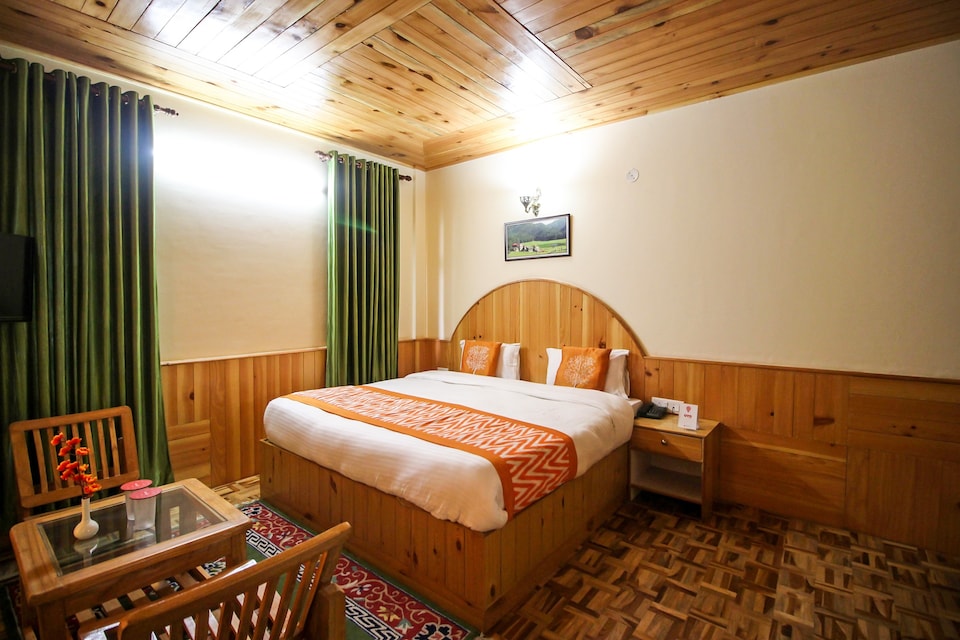 OYO Stay Rajput Royal Cottage, Naggar Road, Manali