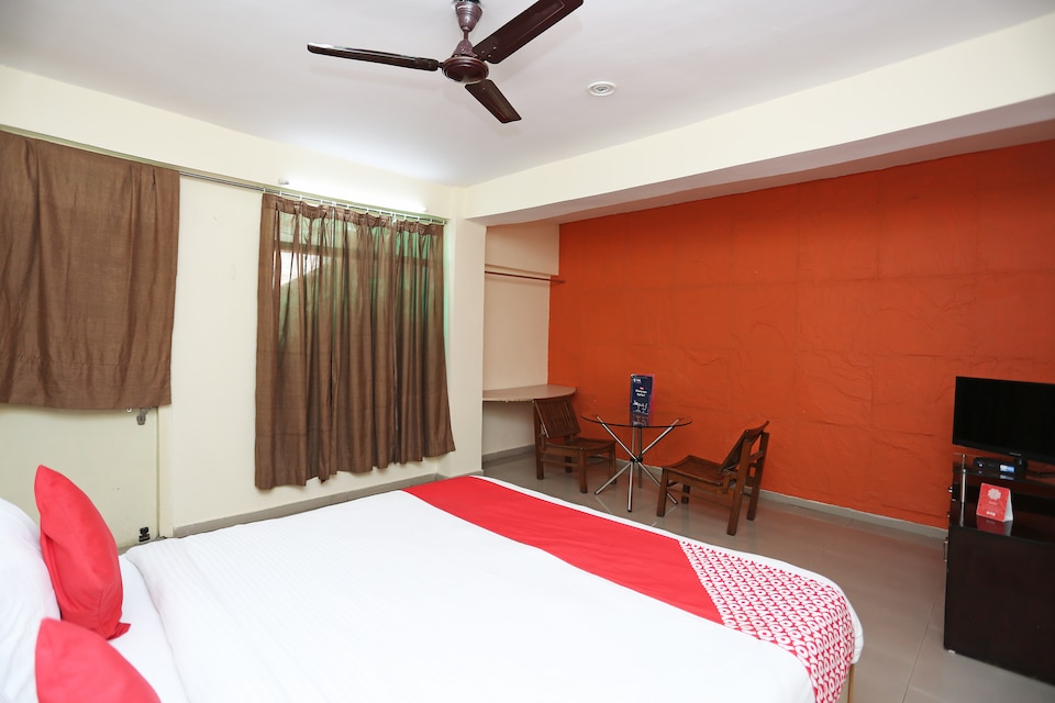 LIVE as PAT704, Bailey Road, Patna