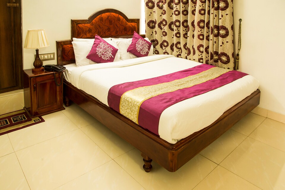 OYO 7574 JP Residency, Medical College - Pattom, Trivandrum