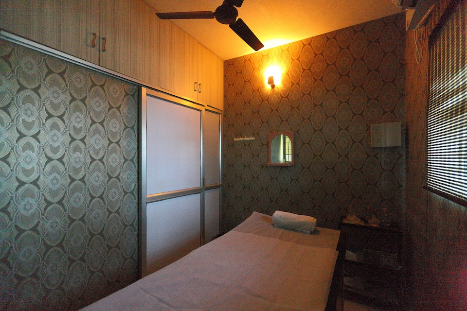 OYO 7576 Varuna Inn, Mahabalipuram, Mahabalipuram