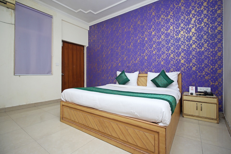 OYO Hotel  Galaxy Stay INN, Airport Delhi, Delhi Transit