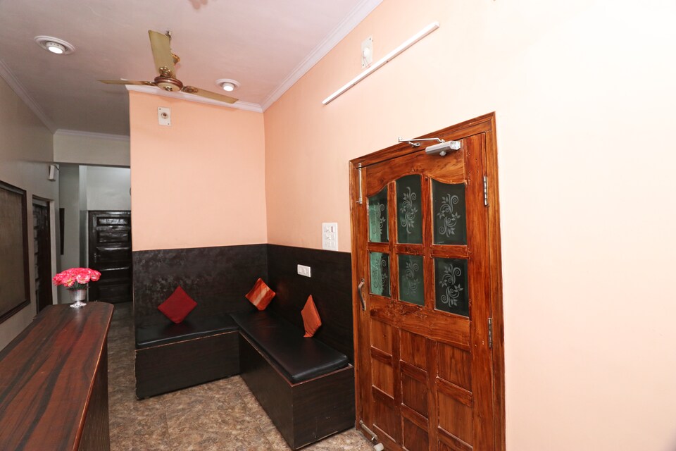 OYO 7622 Varanasi Stays, Cantonment, Varanasi