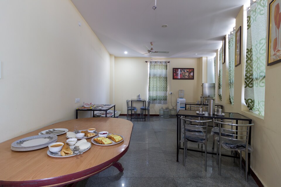 OYO 7627 Royal Plaza, Shamshabad-II, Hyderabad