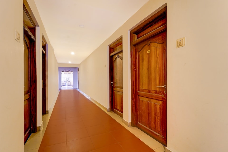 Townhouse Willingdon Island Formerly Maruthi Tourist Home, Kochi Fort, कोच्चि